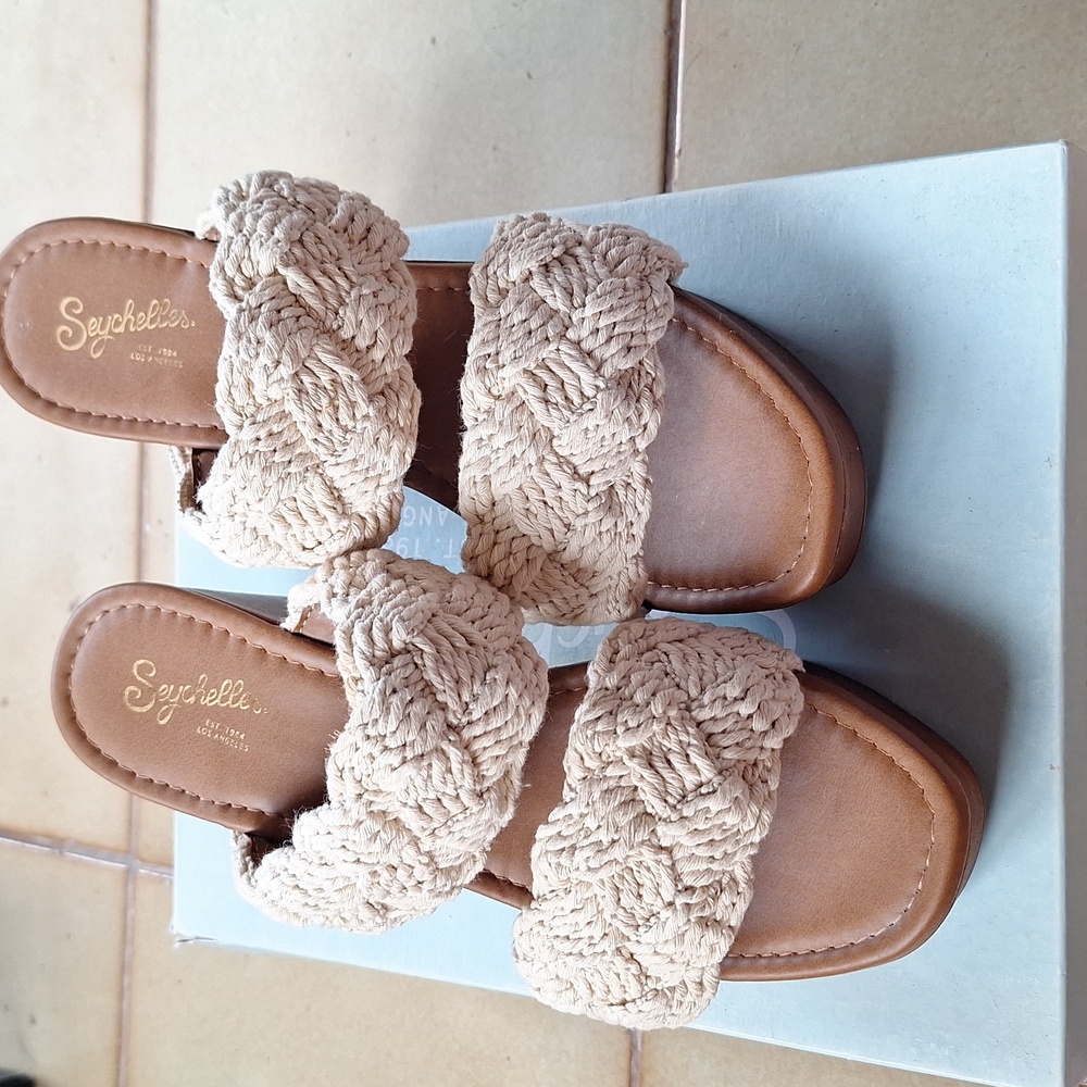 Seychelles braided block heels unworn size 7.5